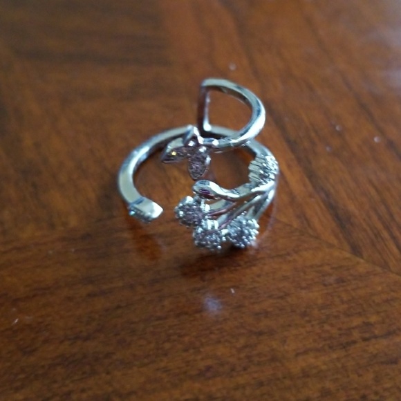 Sterling silver ring - Picture 2 of 5